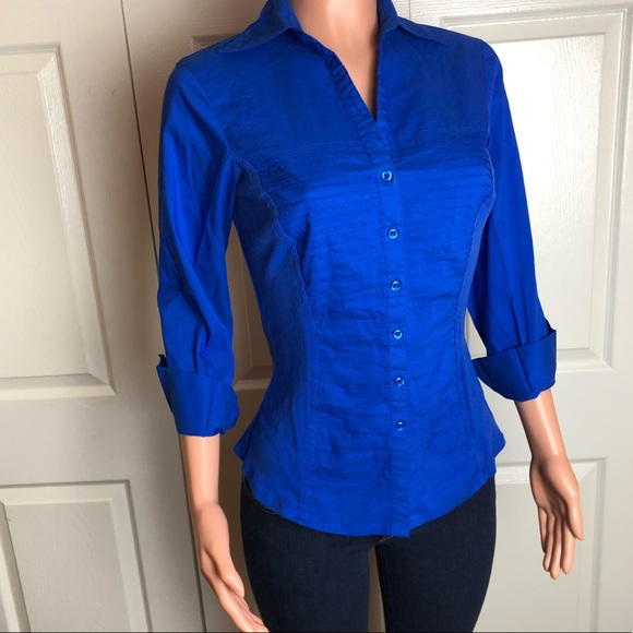Zac & Rachel Tops - 🚨SALE 🚨Royal blue button down shirt Zac & Rachel